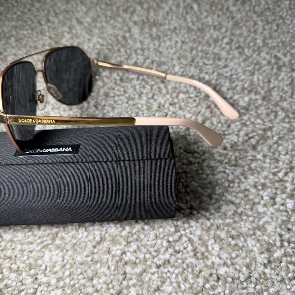 Dolce And Gabban Vintage Aviator Sunglasses Used With Velour Case - Picture 5 of 13